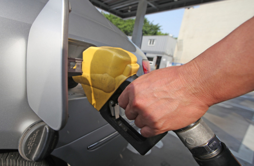 Daily gasoline price in Busan and Gyeongnam surpassed 1,500 won on average