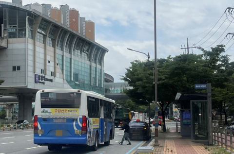 “배차 간격 좁히고 광역교통 연계”···김해시, 시내버스 노선 개편 예고