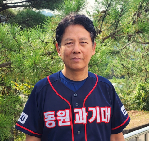 [인터뷰]“팀 성적은 물론, 선수 미래 책임지는 게 감독”