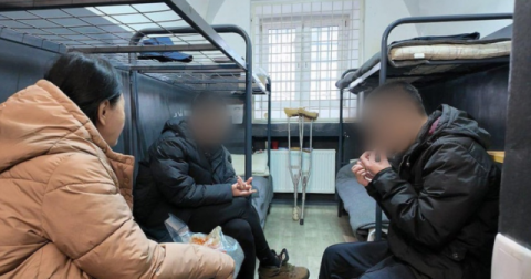 북한군 포로 2명, 본인 의사 따라 1년 8개월 만에 한국땅 밟았다(종합)