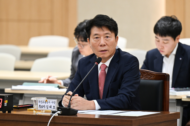 김태호 부산교통공사 사장 후보자가 6일 부산시의회 공공기관장 인사청문회에서 답변하고 있다. 부산시의회 제공