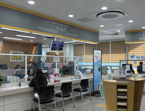 “감시 강화… 열심히 일했는데 의심받는 것 같아 억울”