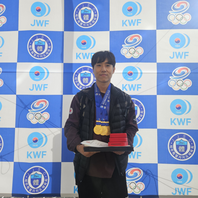 제107회 전국체전에서 3관왕에 오른 부산 역도 간판 양지웅. 대한역도연맹 제공