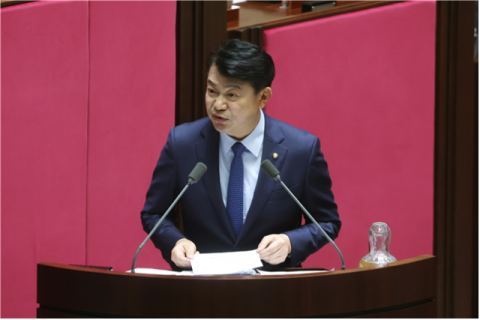 전국 택시 기사 절반이 65세 이상…고령 버스 기사도 5년 새 62% 증가